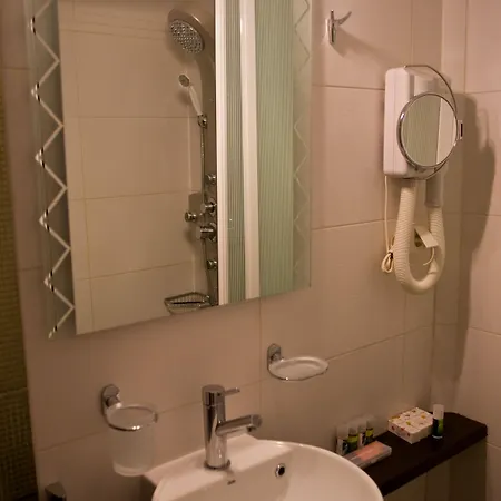 Andromeda 4*