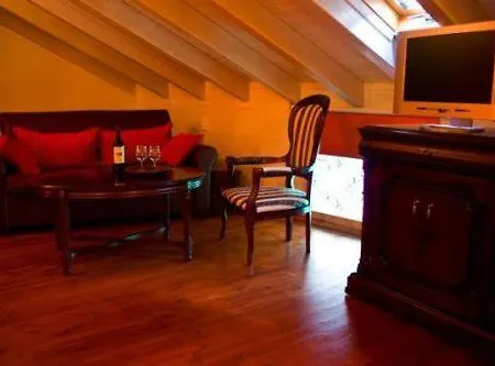 Andromeda Konukevi 4*